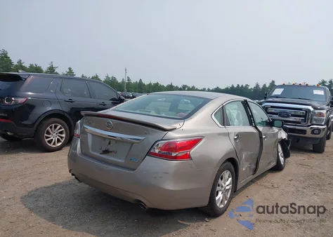 2014 Nissan Altima 2.5 S из США, поврежденный, VIN 1N4AL3AP0EC130543